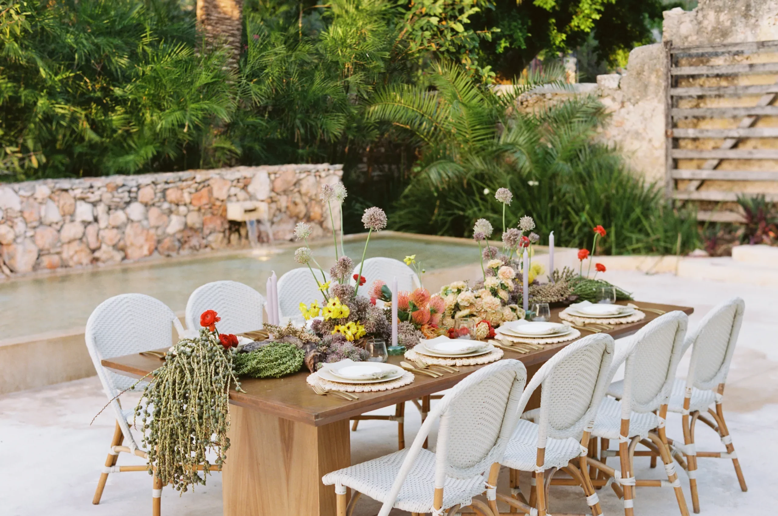 TABLESCAPE-FLORAL Chable Wedaways Shannon Skloss-608